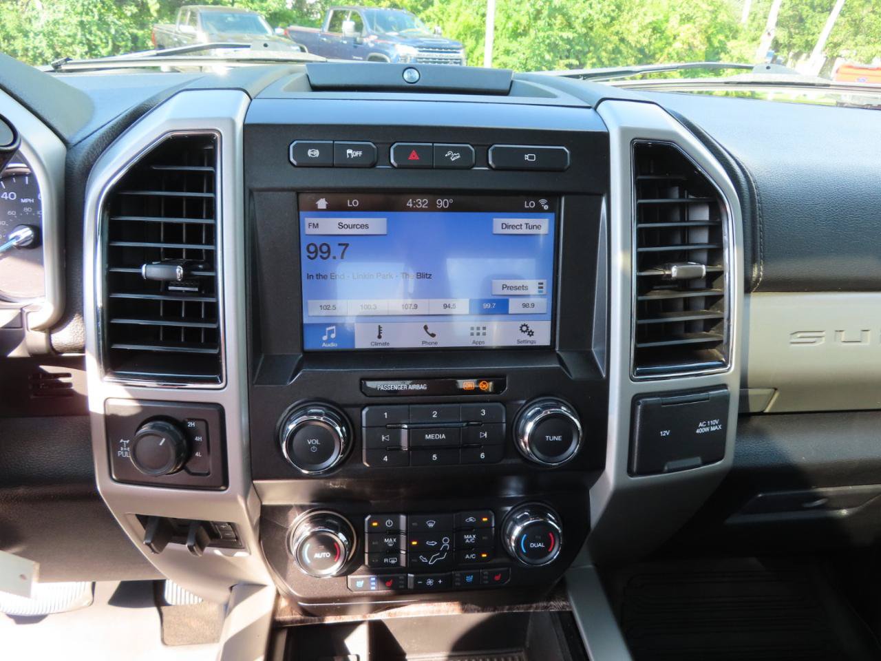 Used 2019 Ford F350 Lariat w/ Lariat Value Package AWD/4WD image 38