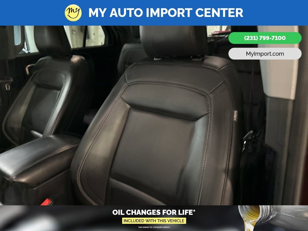 Used 2022 Ford Explorer XLT w/ Equipment Group 202A image 13