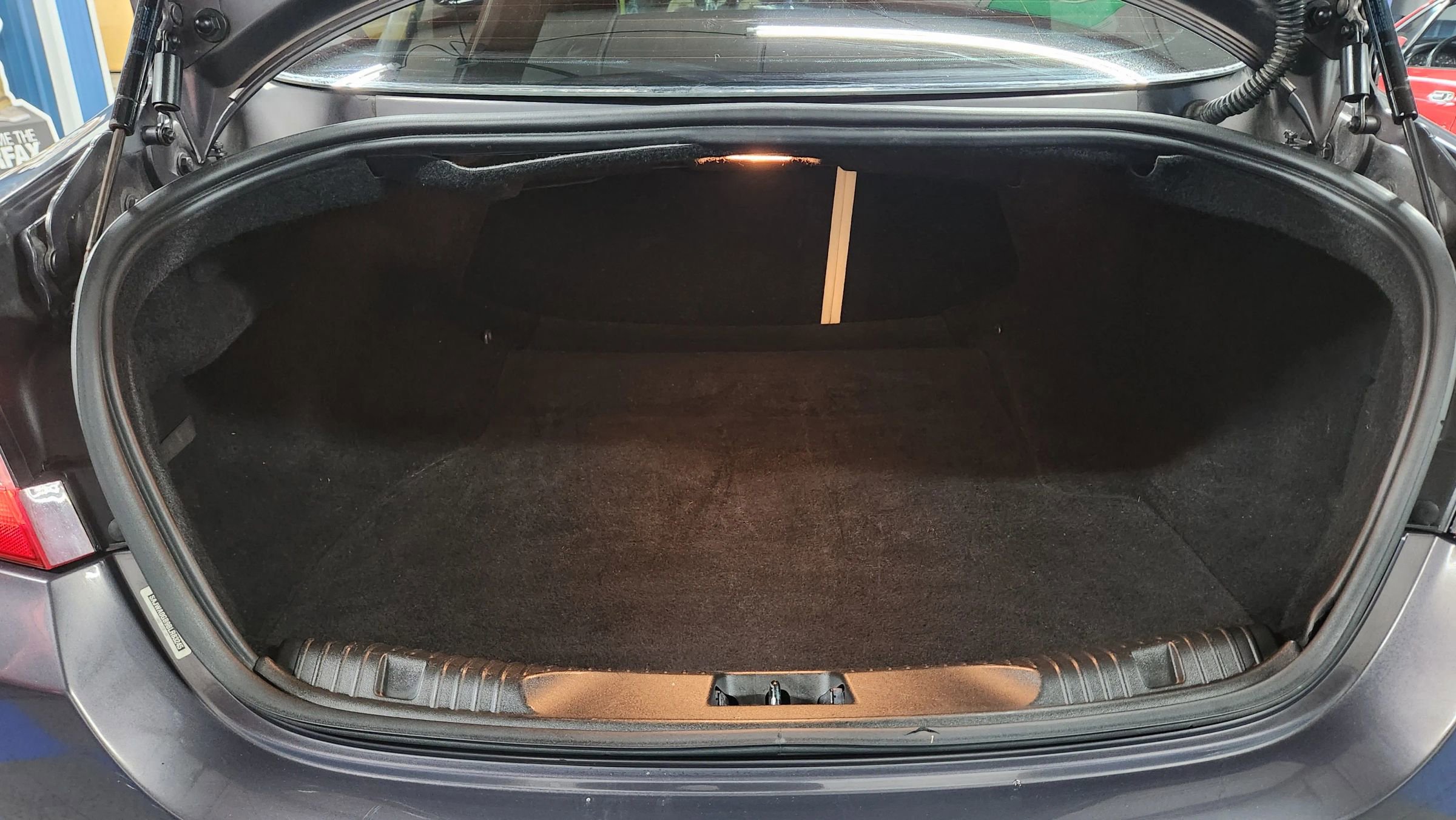 Used 2011 Jaguar XF Portfolio image 64