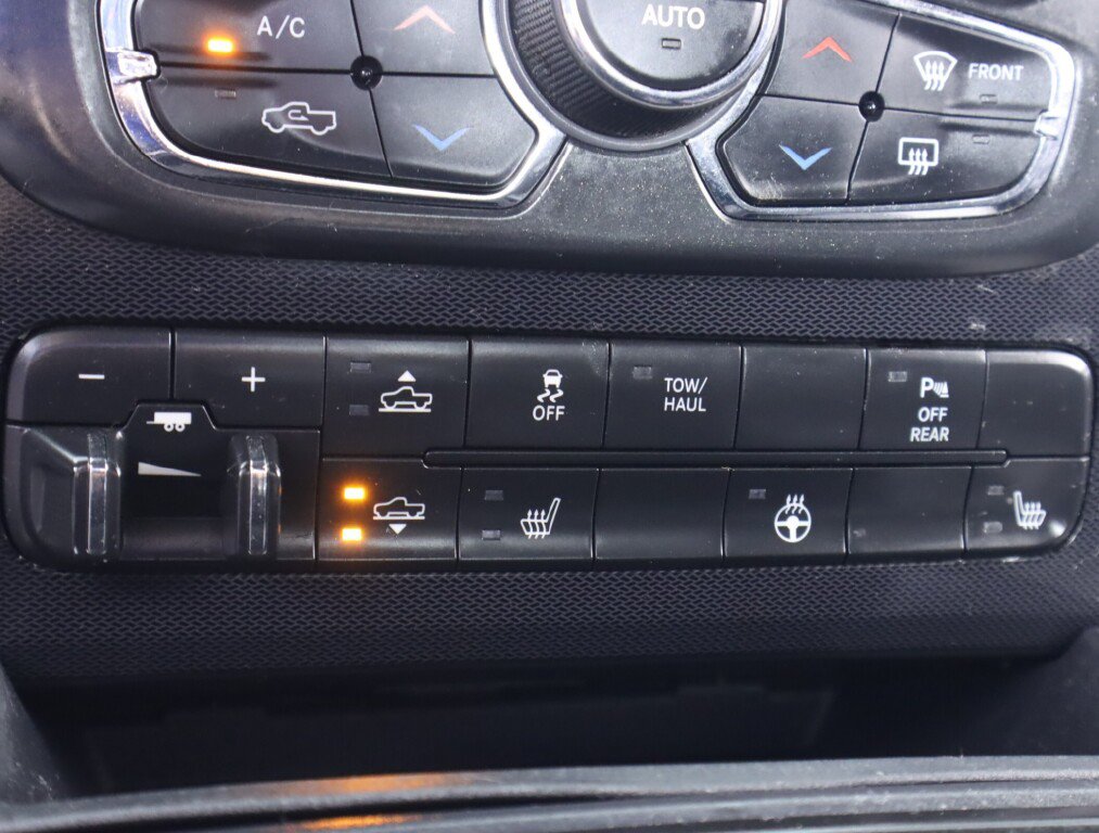 Used 2018 RAM 1500 Rebel w/ Ram 1500 Black Rebel Group AWD/4WD image 23