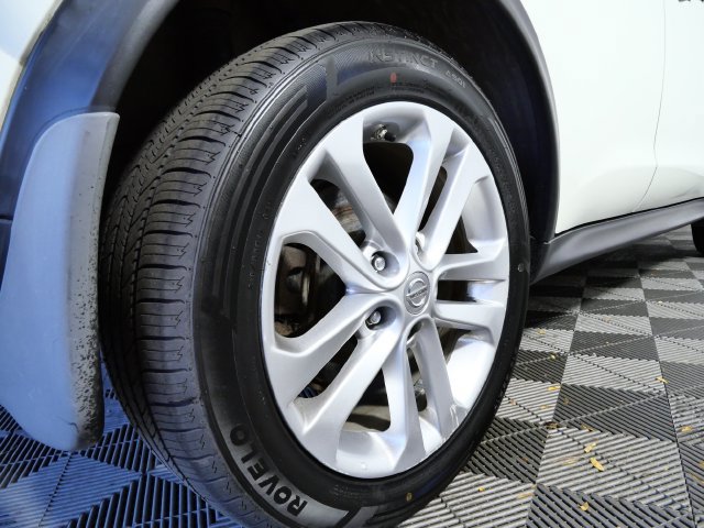 Used 2012 Nissan Juke SL AWD/4WD image 10