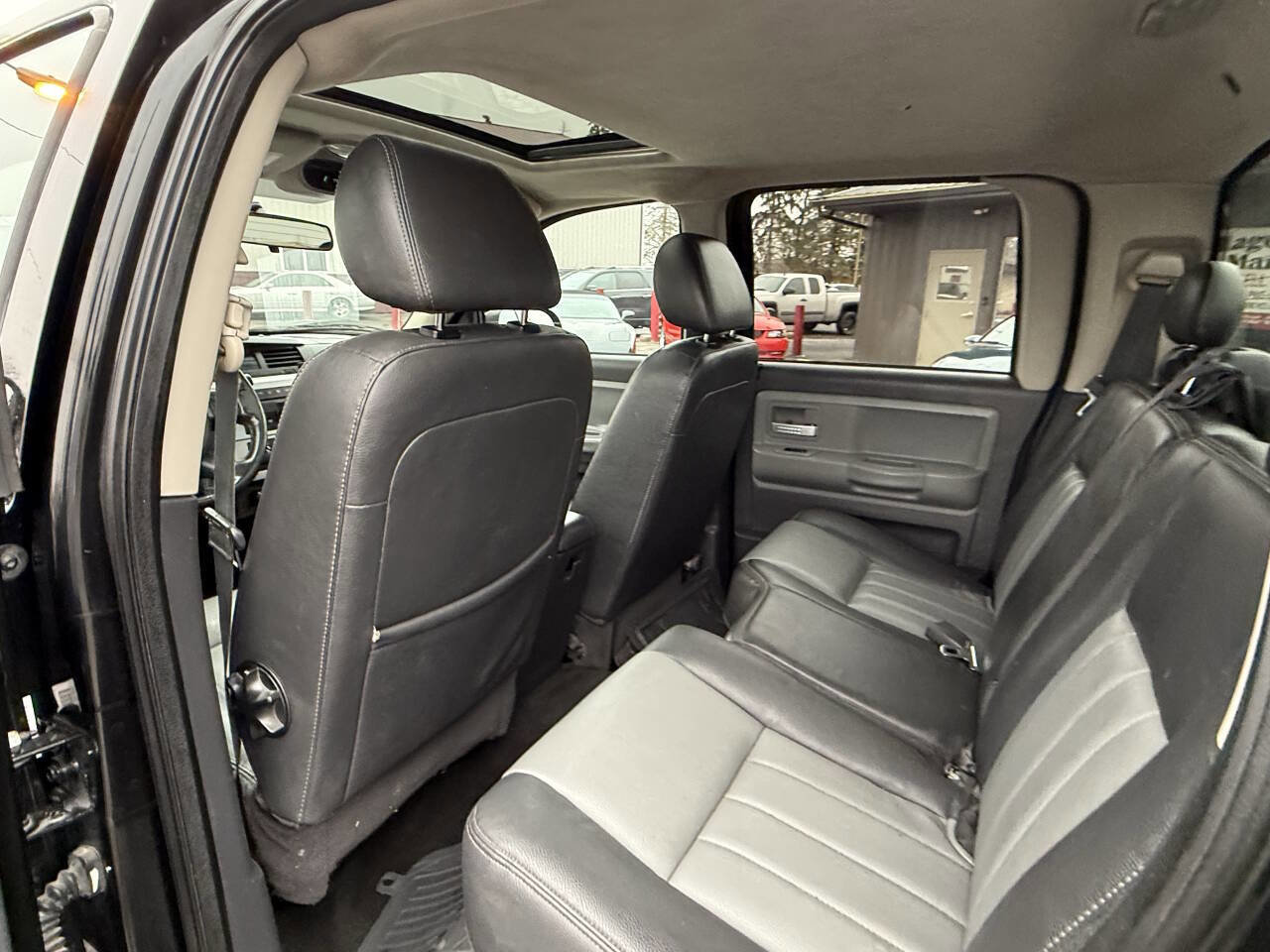 Used 2008 Dodge Dakota Laramie image 17