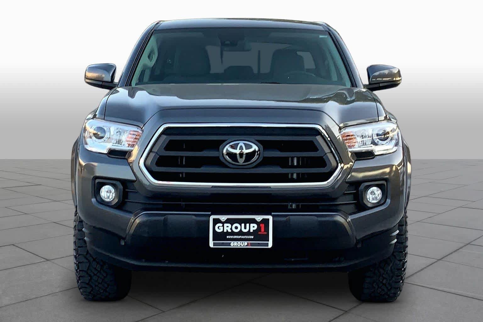 Used 2023 Toyota Tacoma SR5 RWD image 4
