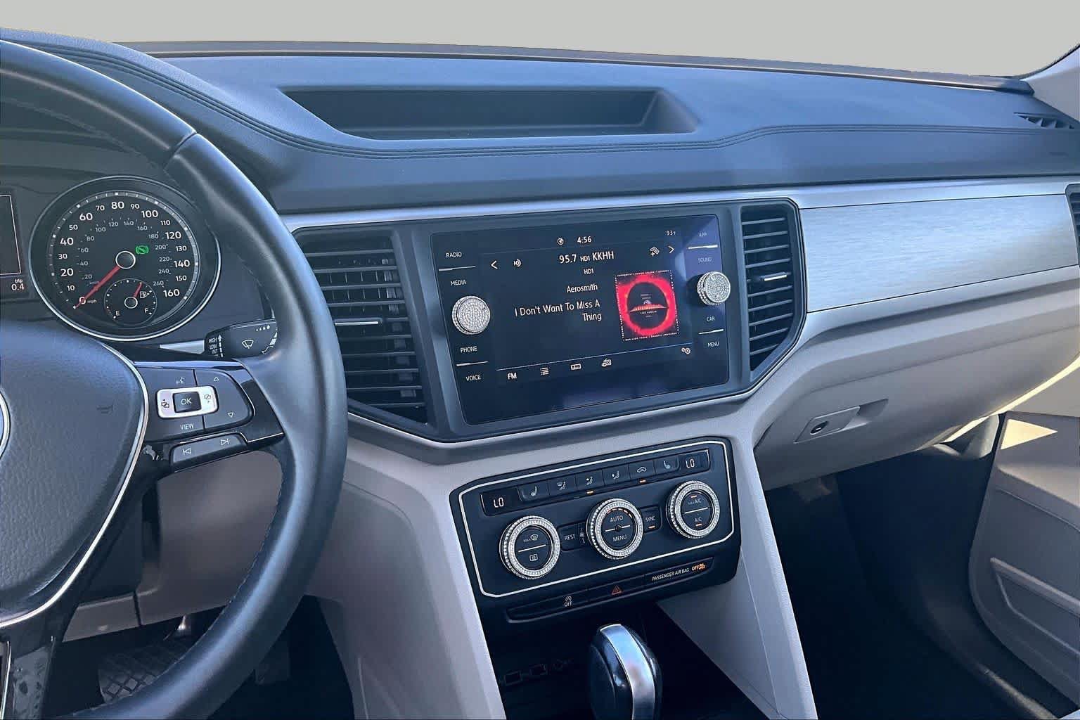 Used 2020 Volkswagen Atlas SE FWD image 6