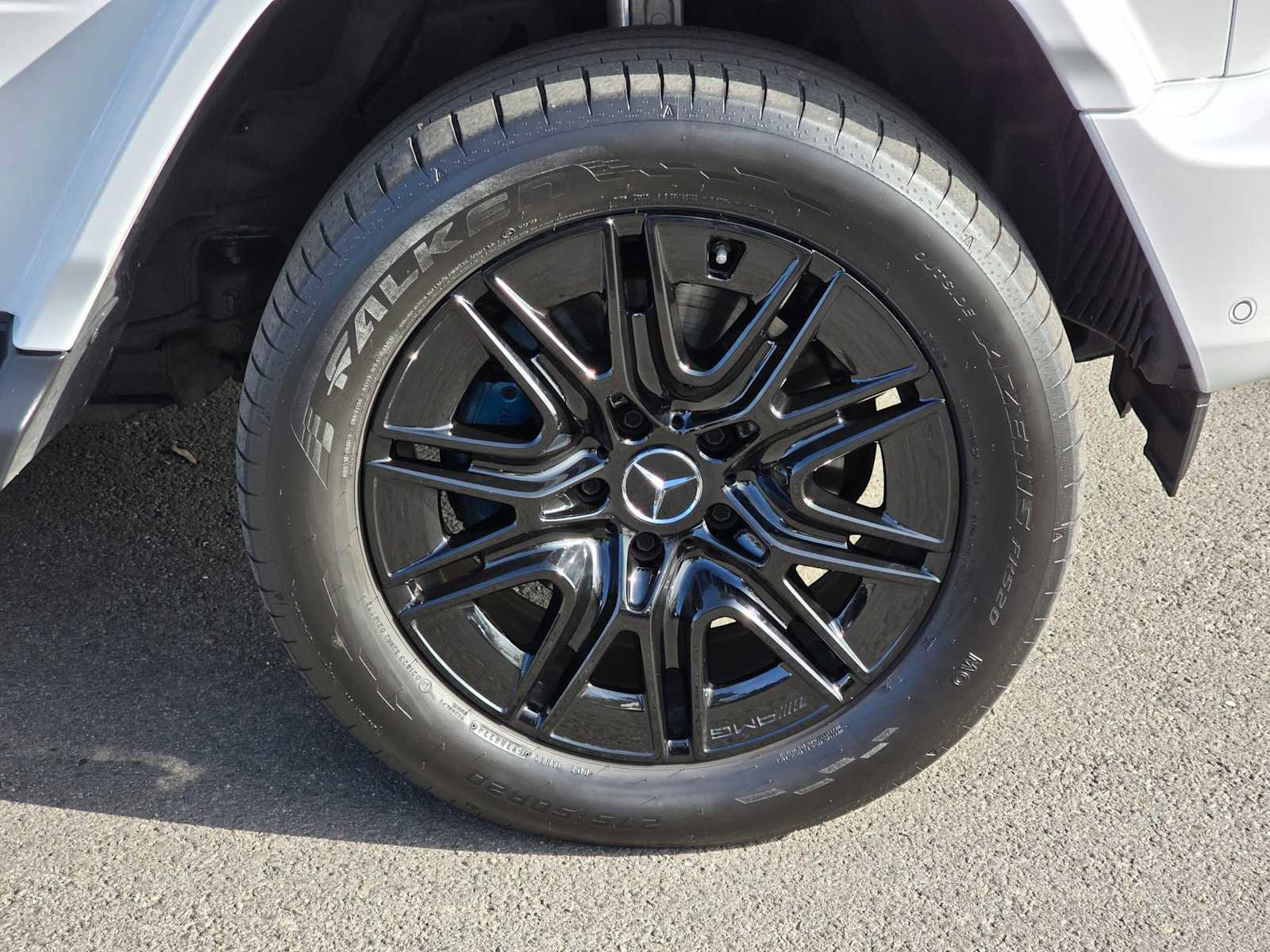 Used 2025 Mercedes-Benz G 580 w/ EQ Technology image 9