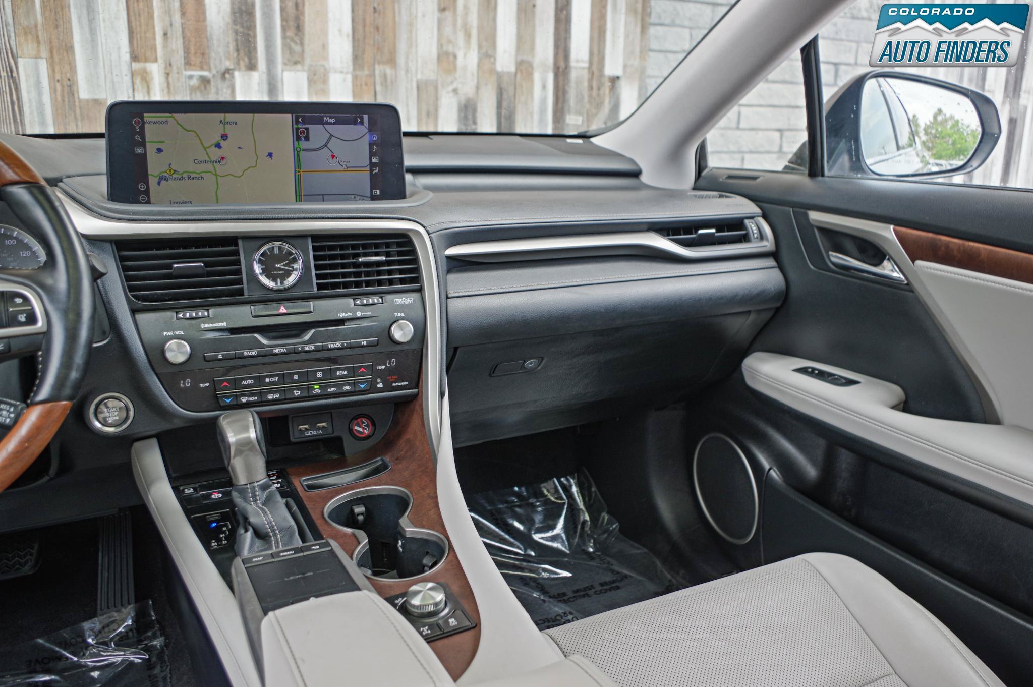 Used 2020 Lexus RX 350L Premium w/ Premium Package AWD/4WD image 17