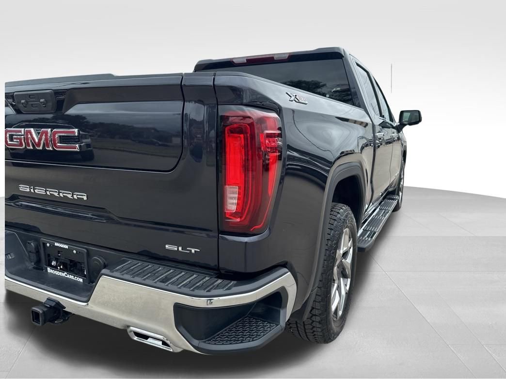 Used 2024 GMC Sierra 1500 SLT w/ SLT Premium Package AWD/4WD image 12