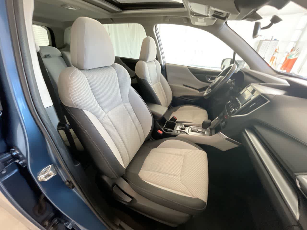 Used 2022 Subaru Forester Premium AWD/4WD image 25