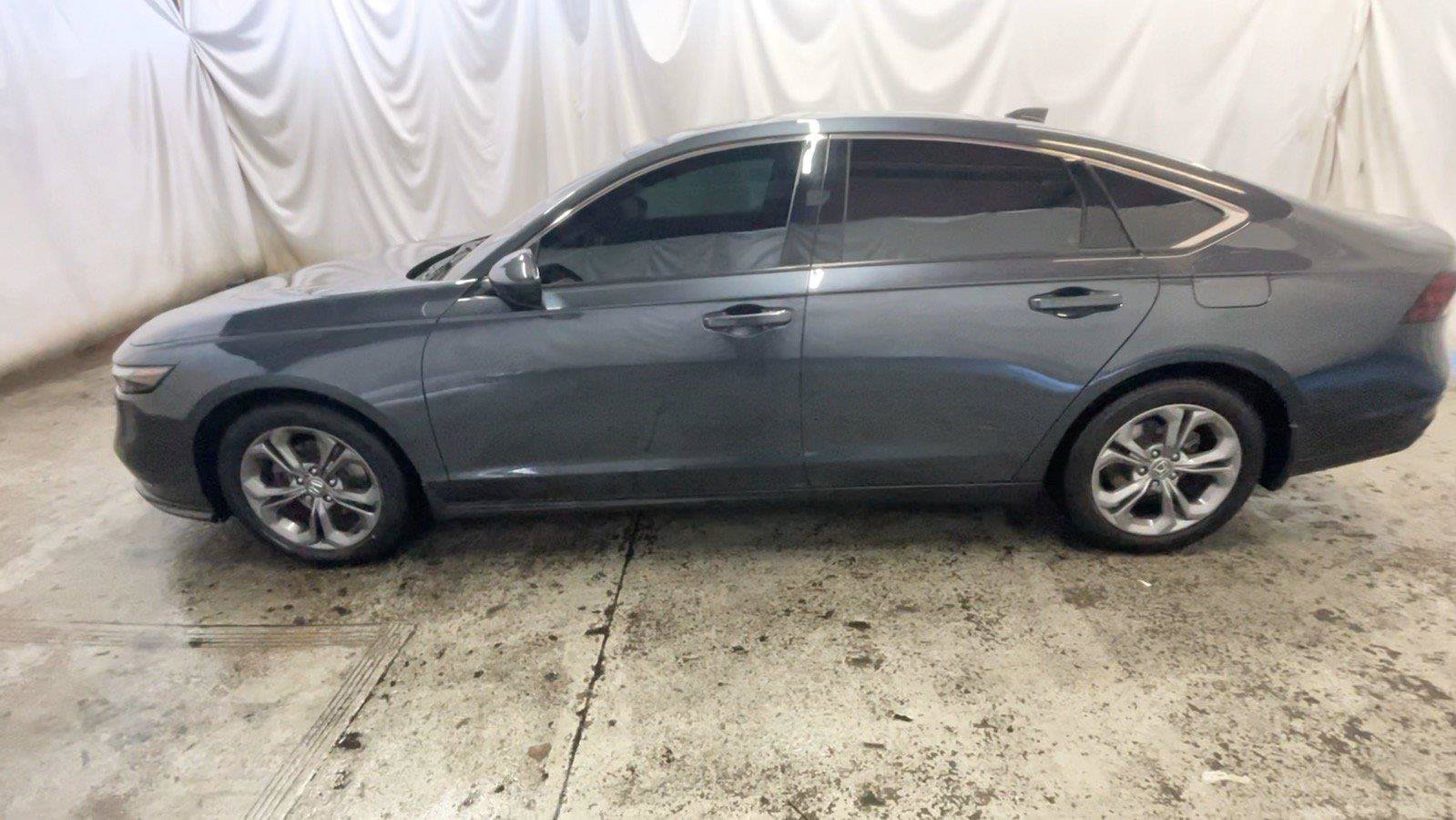 Used 2023 Honda Accord EX image 12