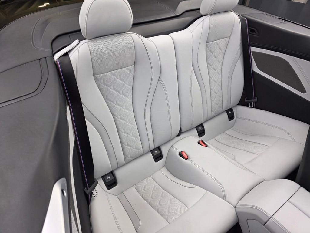 Used 2025 BMW M8 Competition image 27
