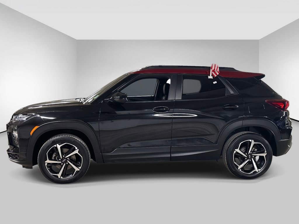 Used 2021 Chevrolet TrailBlazer RS w/ Technology Package image 2