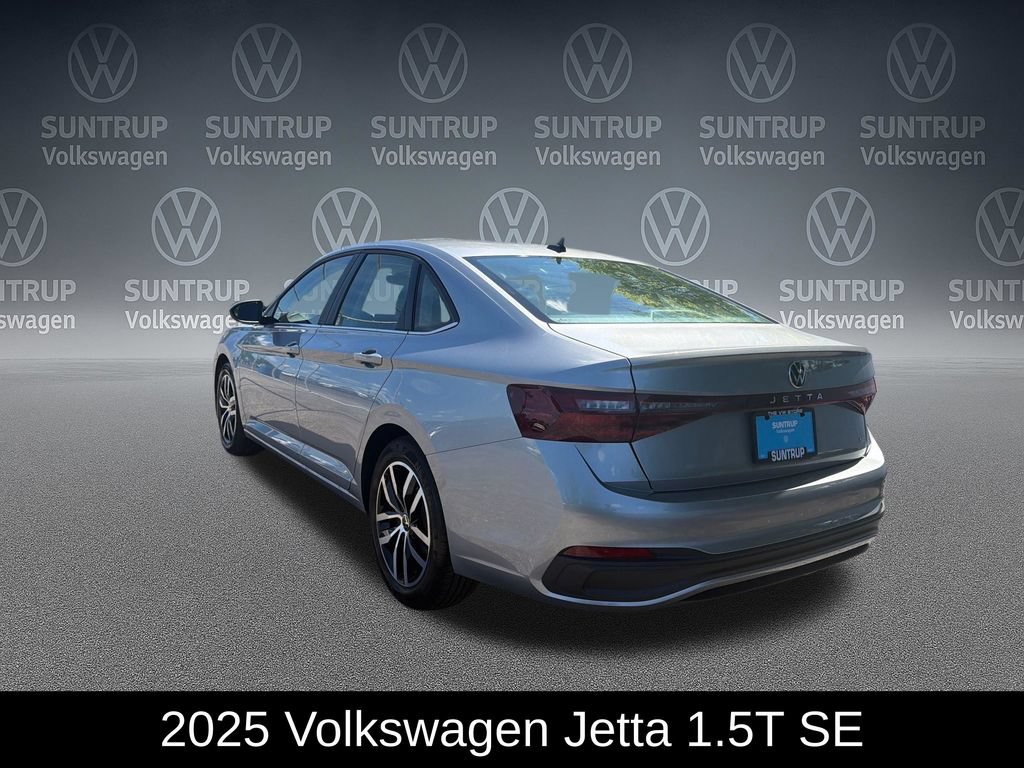 Used 2025 Volkswagen Jetta SE w/ Sunroof Package FWD image 3
