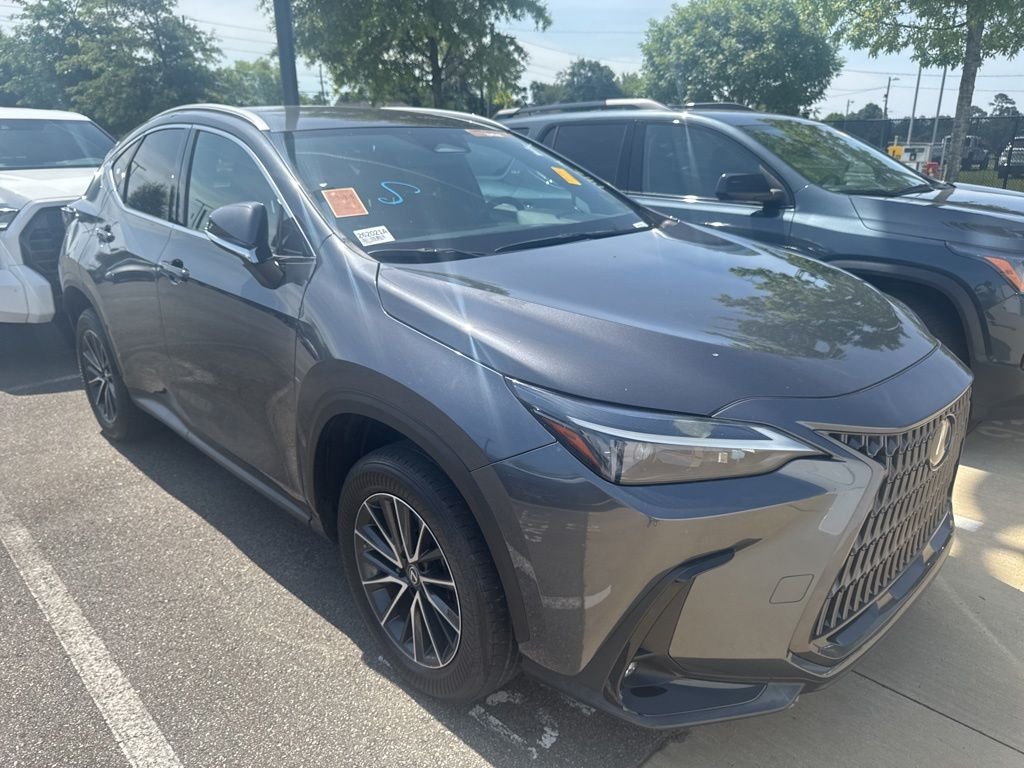 Used 2022 Lexus NX 250 FWD w/ Towing Package (2000 Lbs) video 2