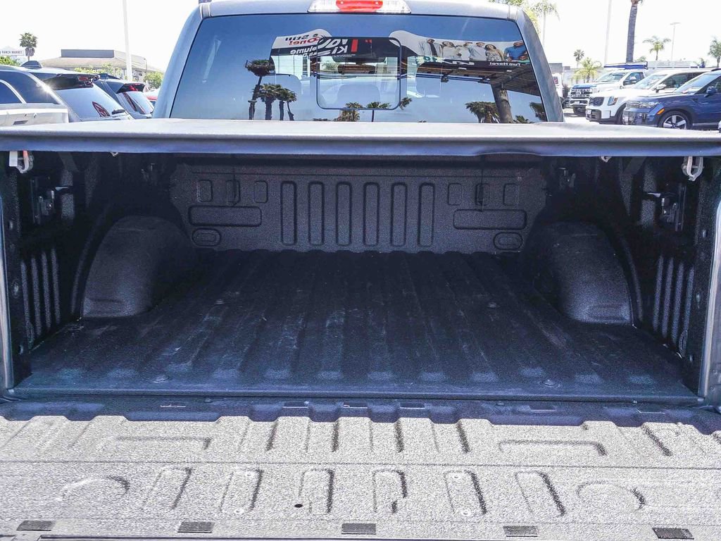 Used 2018 Ford F150 Platinum w/ Equipment Group 701A Luxury AWD/4WD image 25