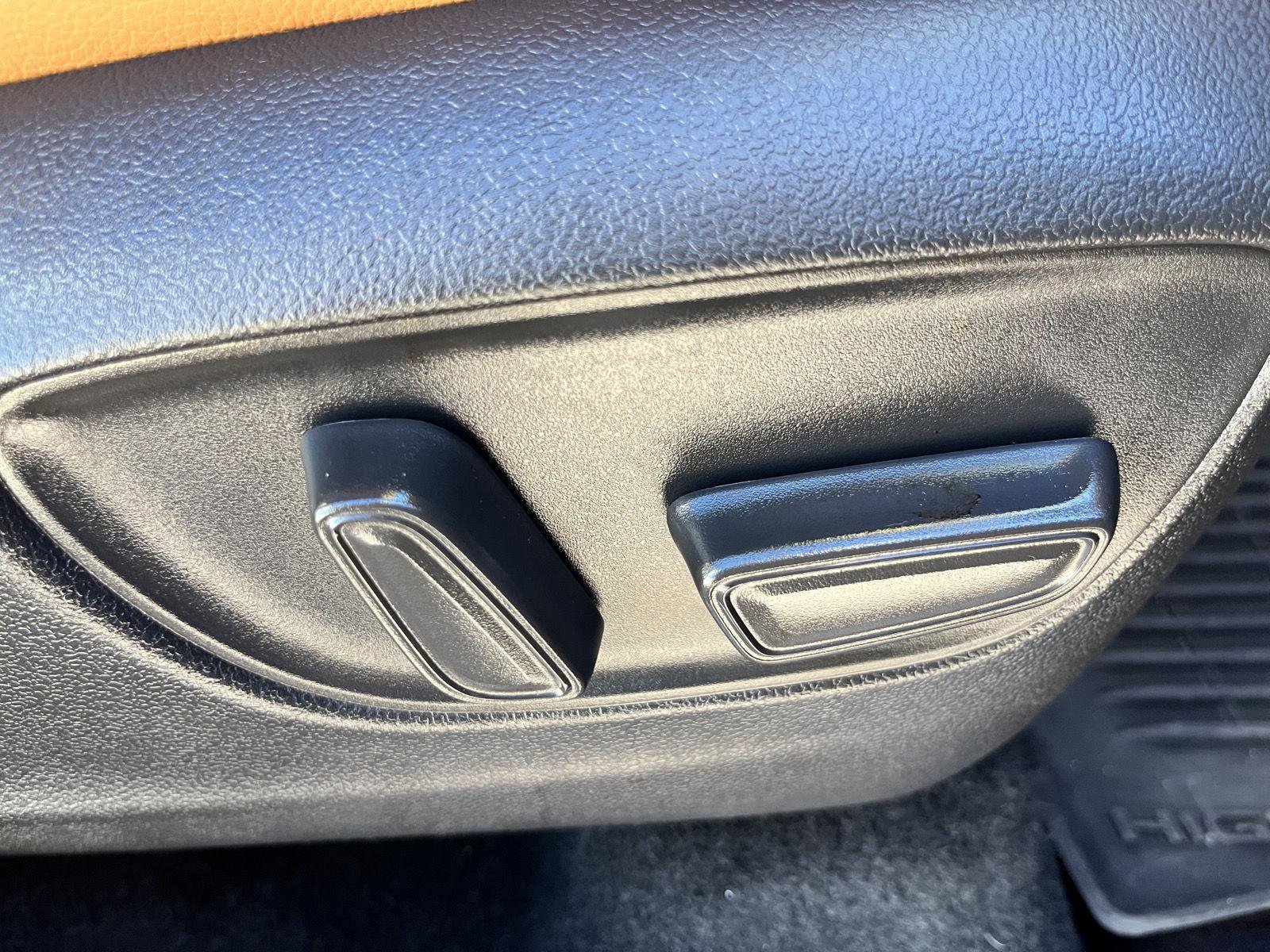 Used 2023 Toyota Highlander Platinum image 36