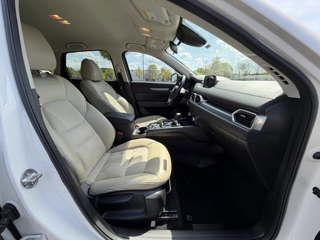 Used 2018 MAZDA CX-5 Touring image 17