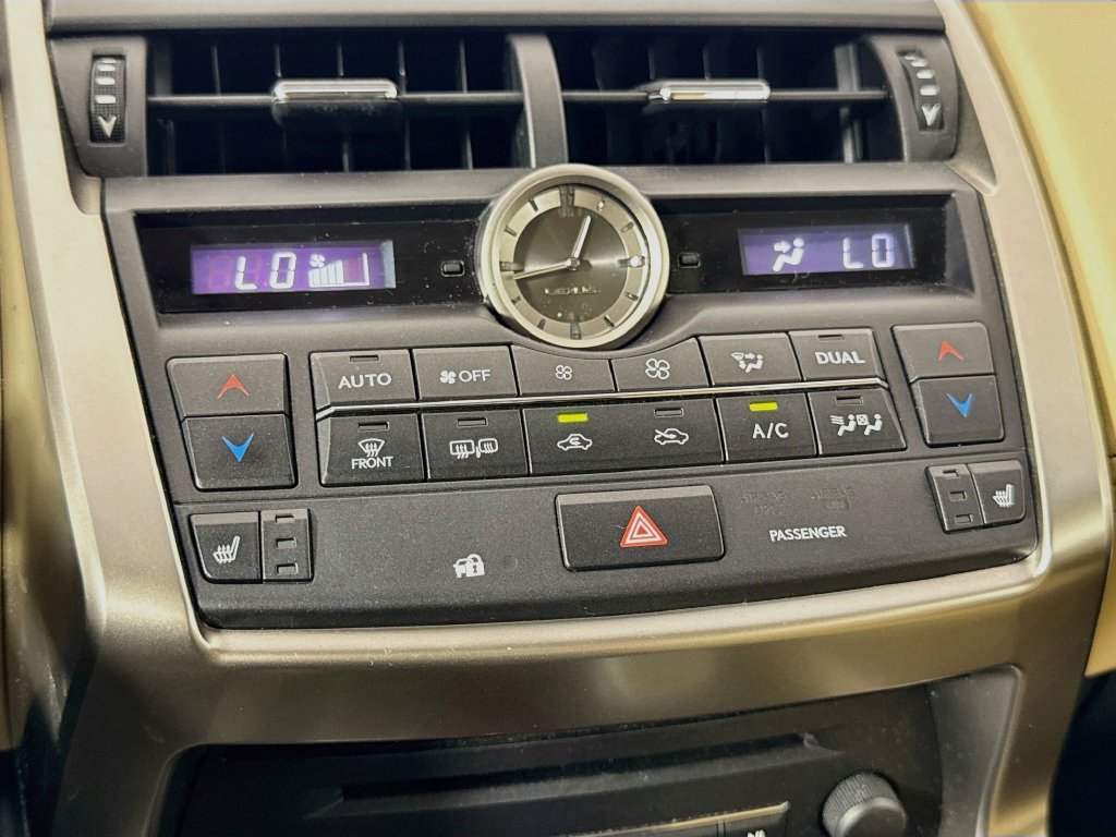 Used 2016 Lexus NX 200t FWD image 16
