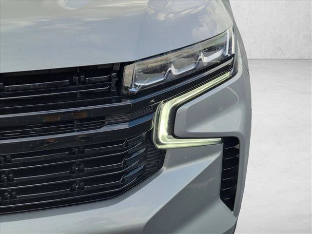 Used 2024 Chevrolet Suburban RST w/ Luxury Package AWD/4WD image 9