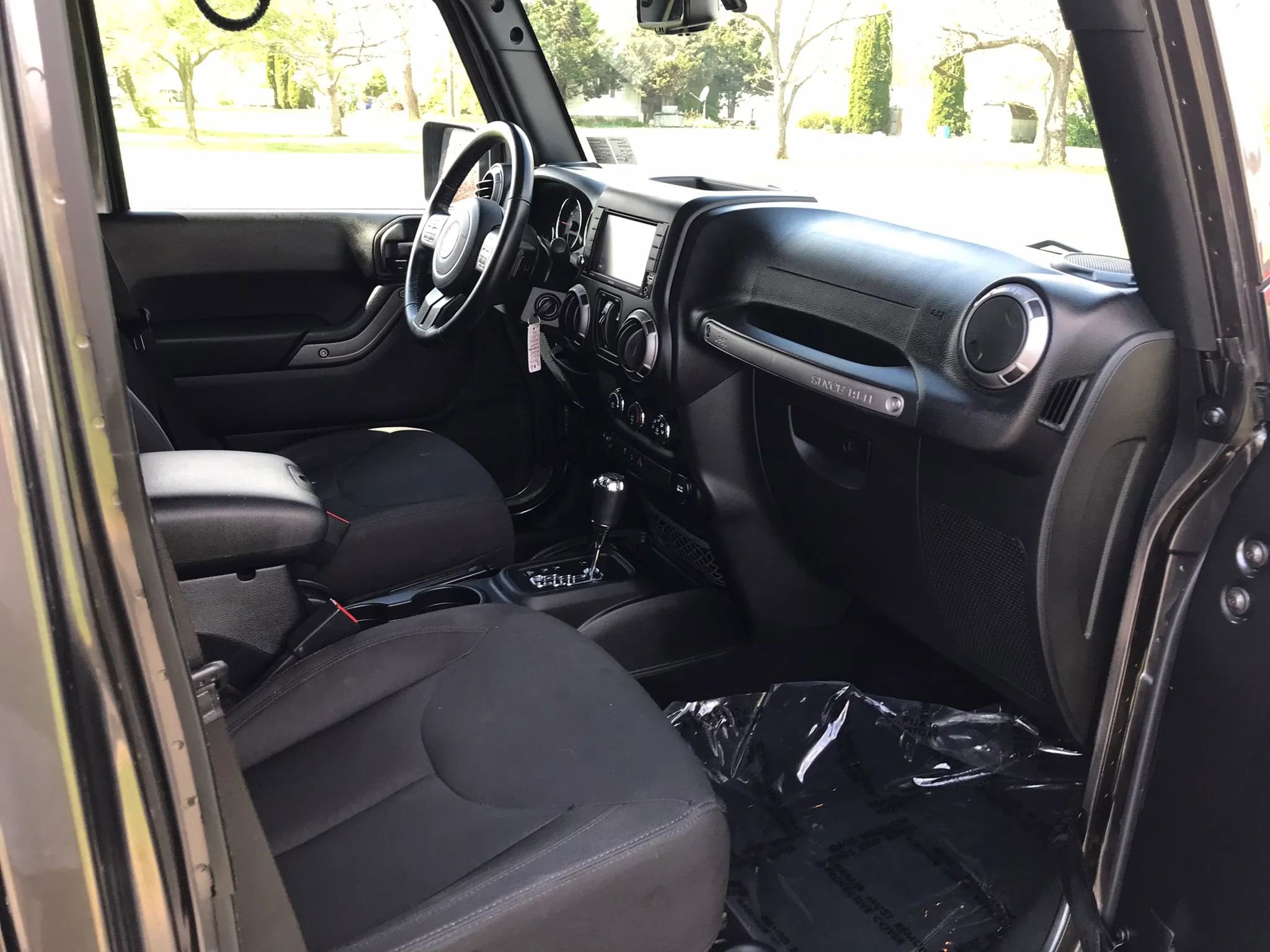 Used 2017 Jeep Wrangler Unlimited Sport w/ Quick Order Package 24S AWD/4WD image 42