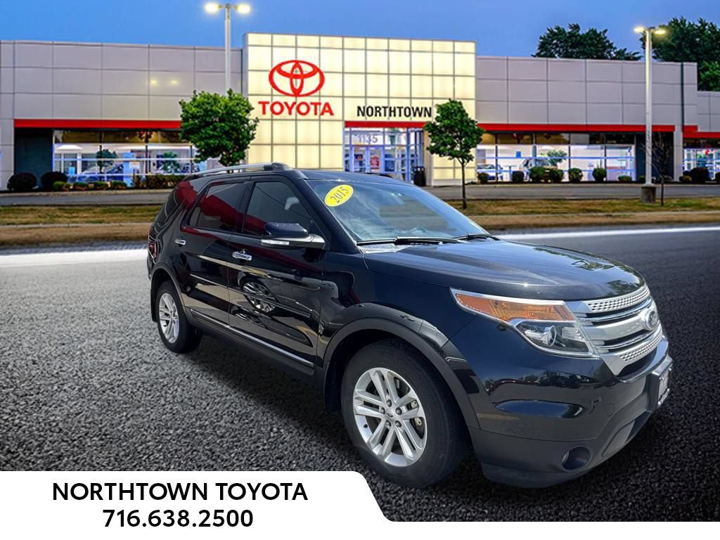 Used 2015 Ford Explorer XLT w/ Equipment Group 202B AWD/4WD image 6