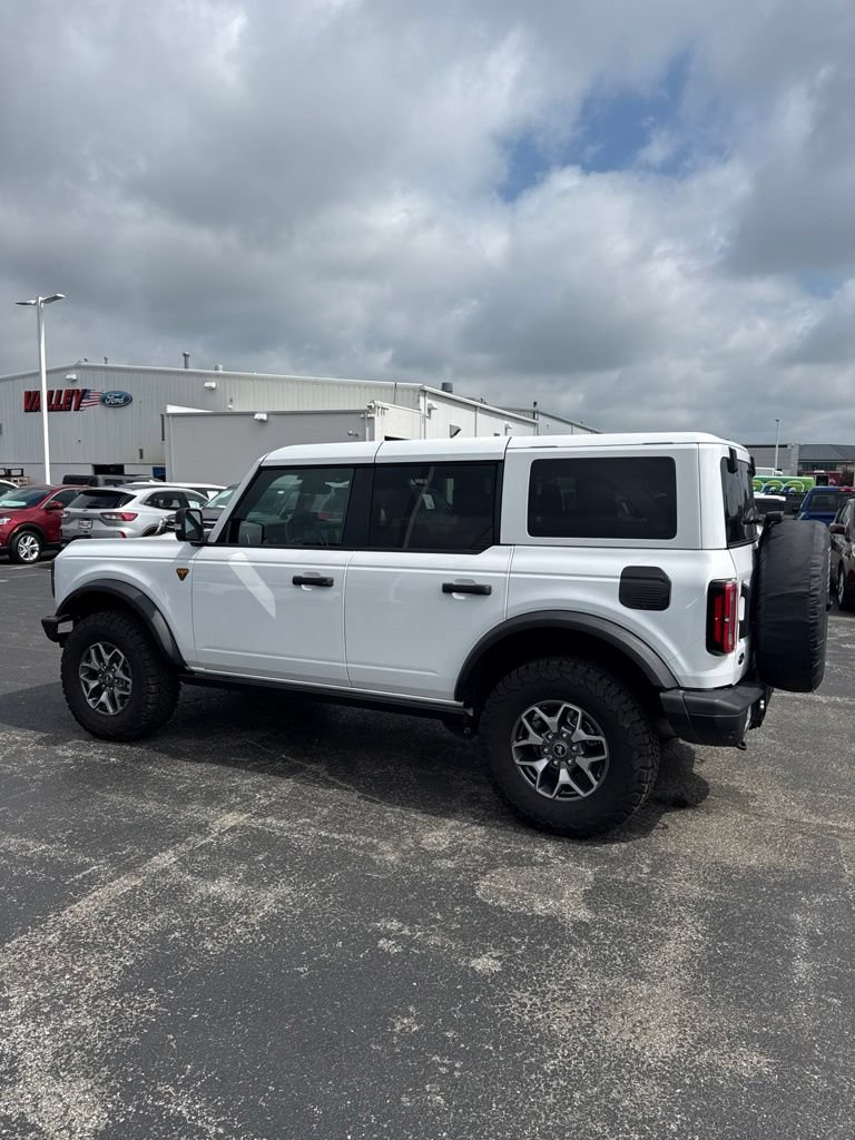 Used 2025 Ford Bronco Badlands AWD/4WD image 4