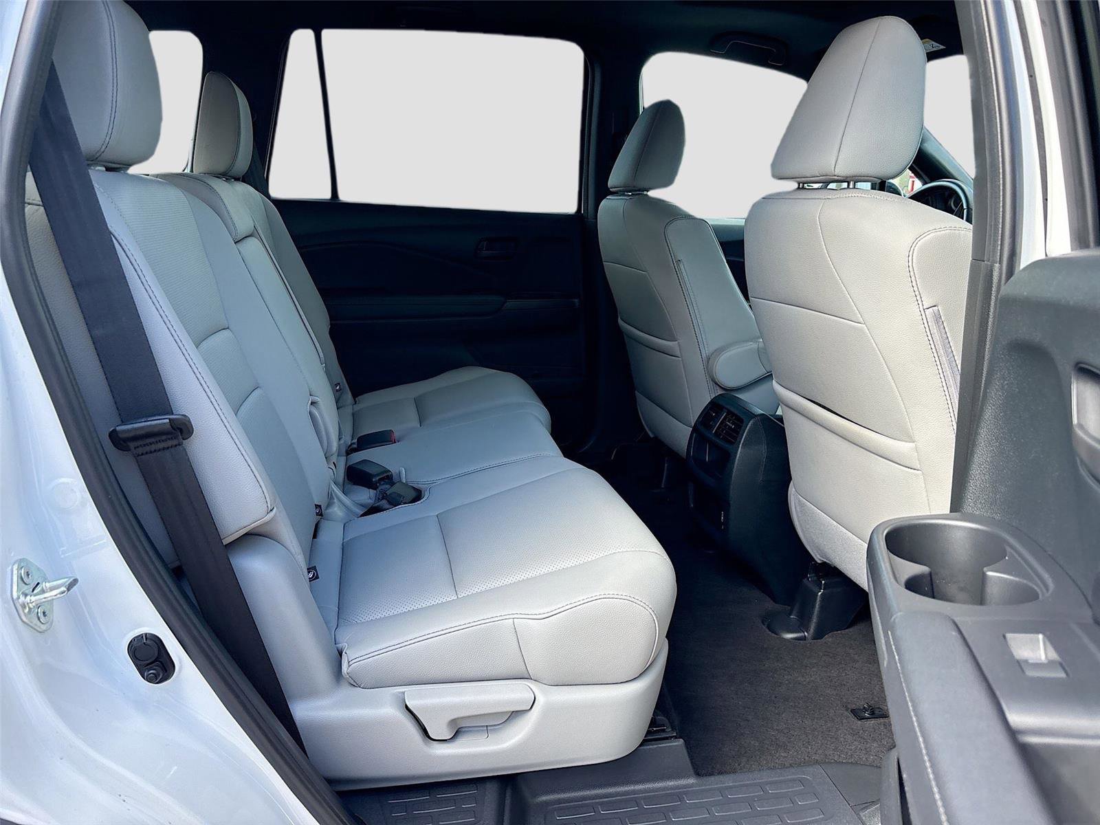 Certified 2023 Honda Passport EX-L image 32