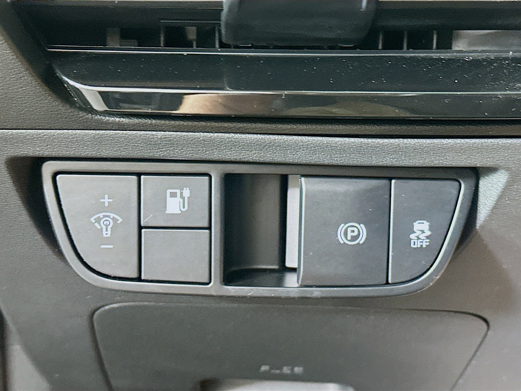 Used 2025 Kia EV6 Light w/ Light LR Technology Package RWD image 17