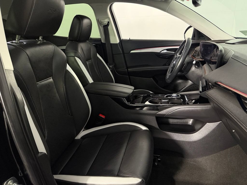 Used 2025 Buick Envision Sport Touring AWD/4WD image 30