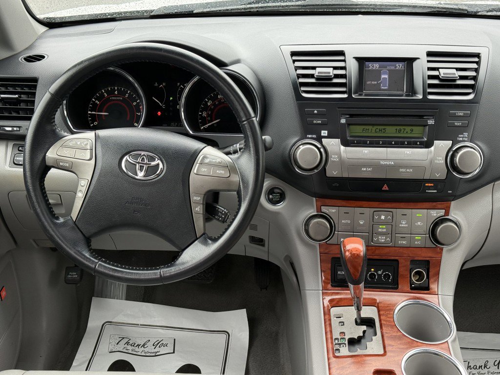Used 2009 Toyota Highlander Limited AWD/4WD image 24