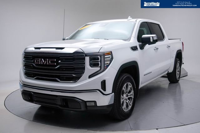 Used 2024 GMC Sierra 1500 SLT image 1