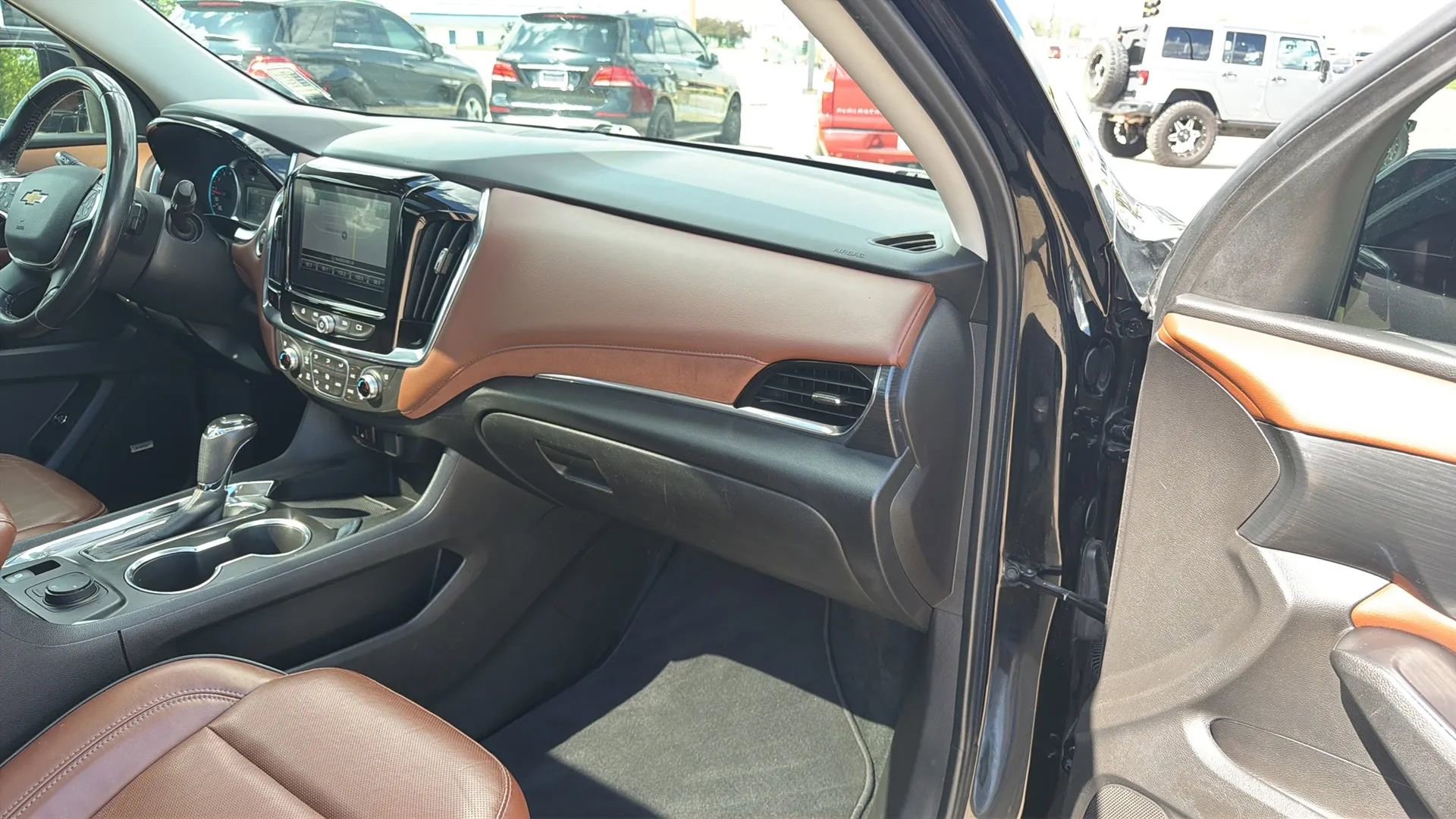 Used 2018 Chevrolet Traverse High Country AWD/4WD image 77