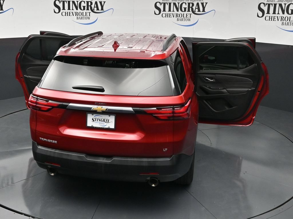 Certified 2023 Chevrolet Traverse LT FWD image 38