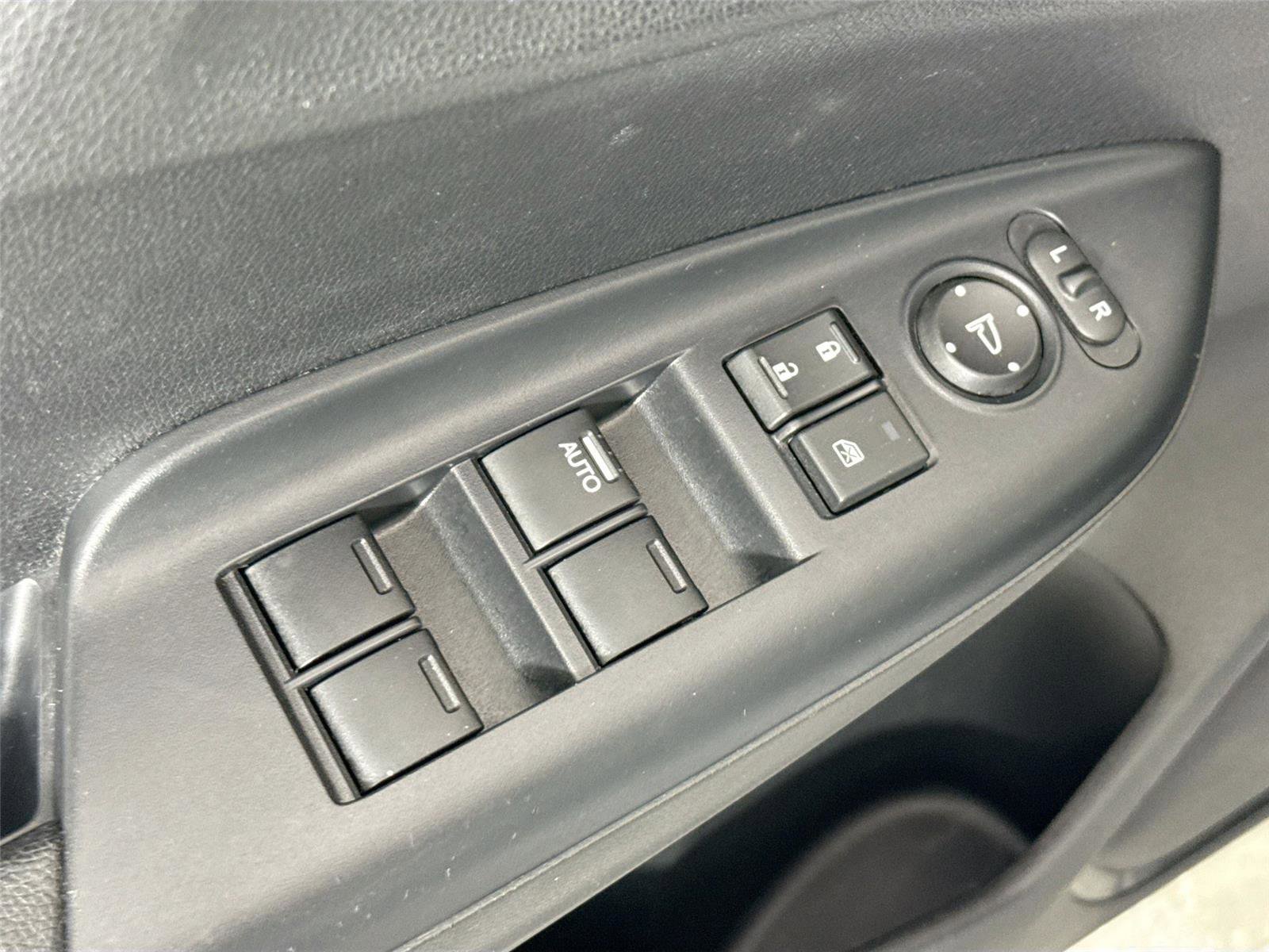 Used 2018 Honda Fit EX image 27