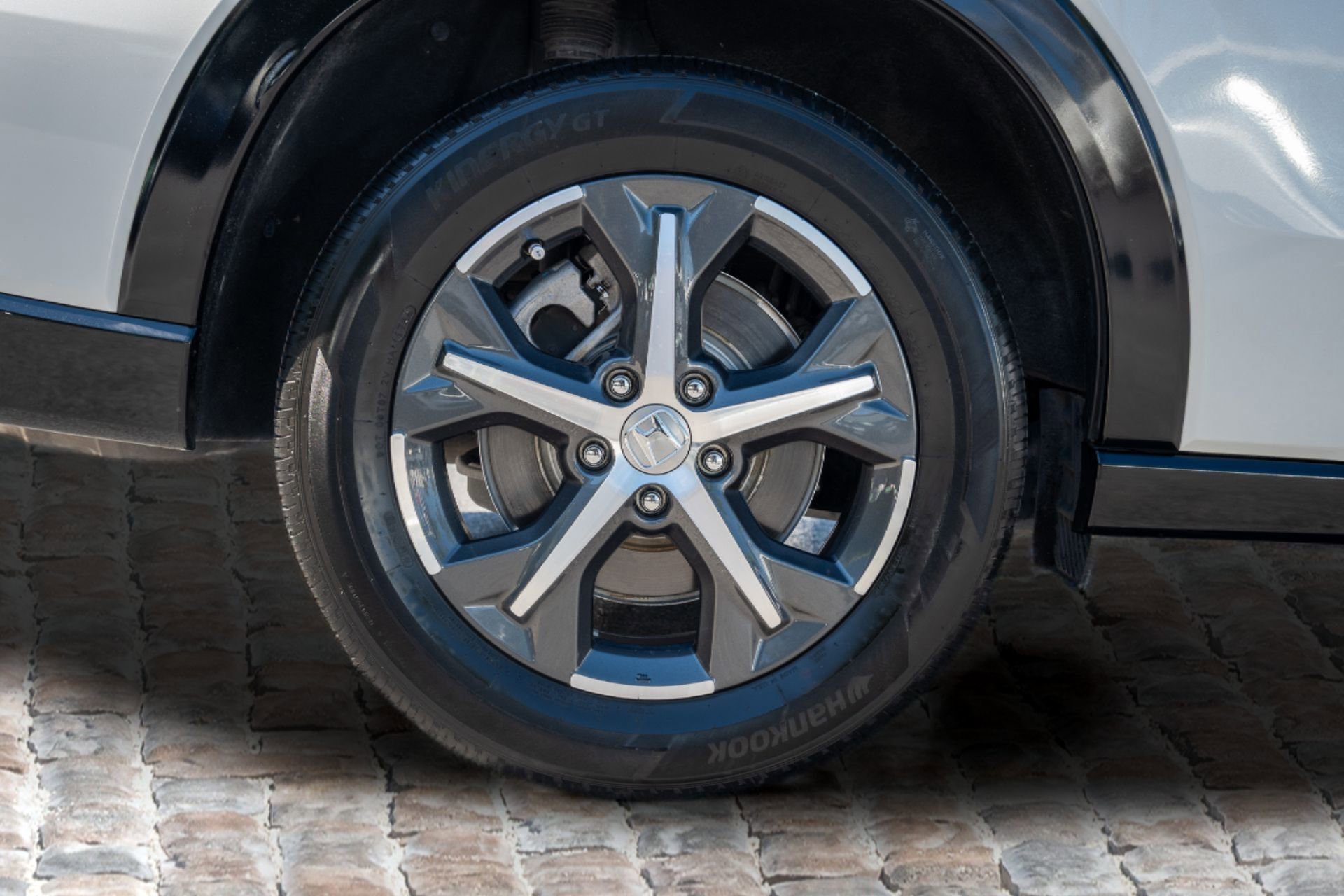 Certified 2025 Honda HR-V EX-L image 37