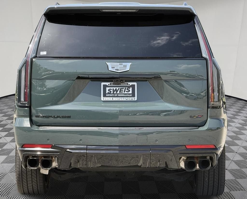 Used 2026 Cadillac Escalade ESV V w/ LPO, ONYX Package AWD/4WD image 47