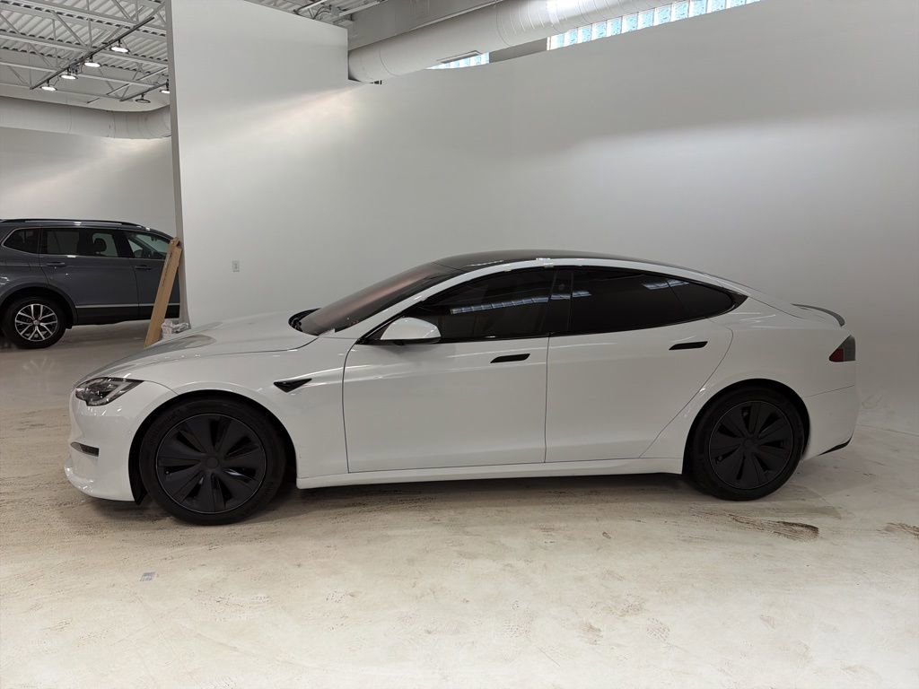 Used 2022 Tesla Model S Plaid image 1