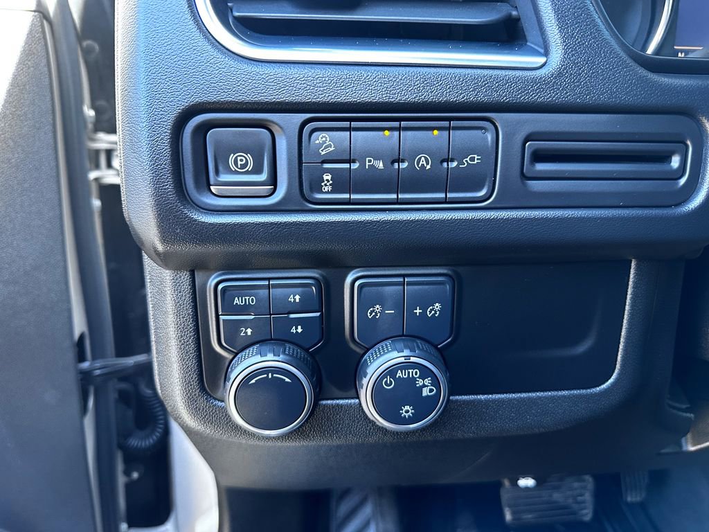 Used 2021 Chevrolet Tahoe Z71 image 19