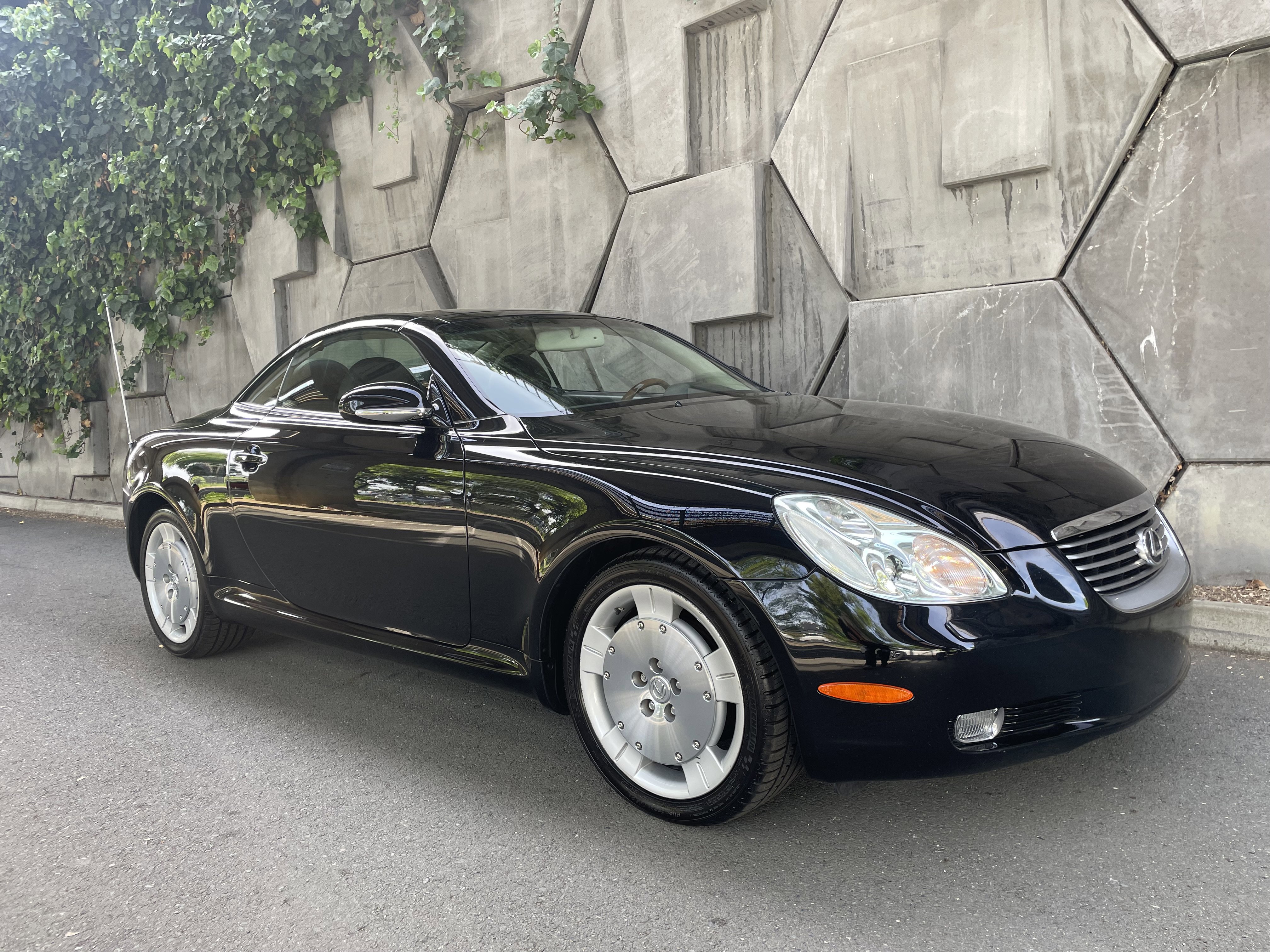 Used 2002 Lexus SC 430 Convertible image 7