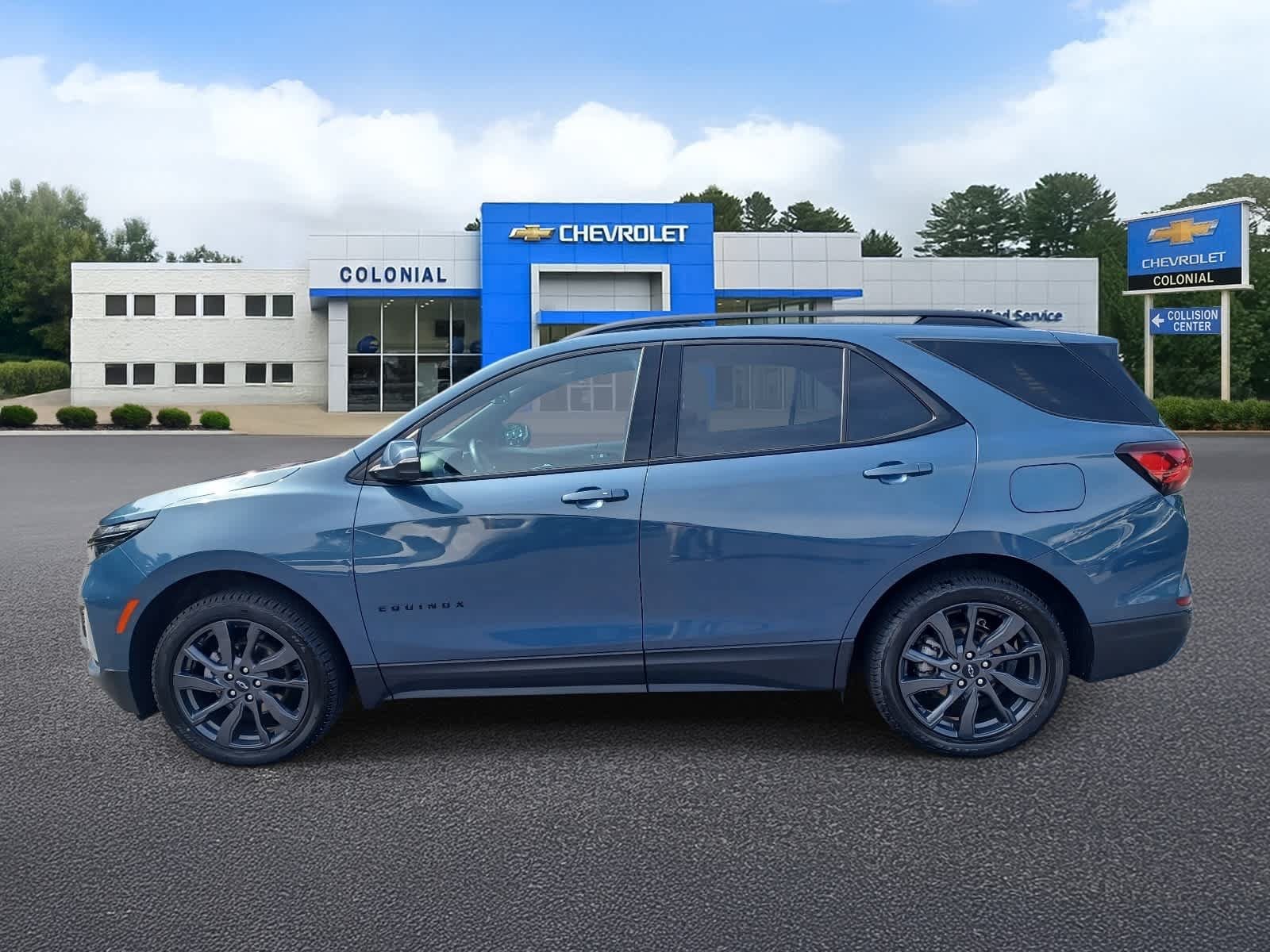 Used 2024 Chevrolet Equinox RS w/ RS Leather Package AWD/4WD image 6