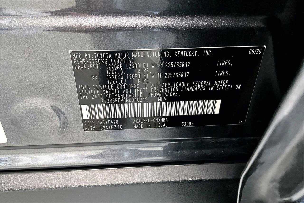 Used 2021 Toyota RAV4 XLE w/ Convenience Package image 33