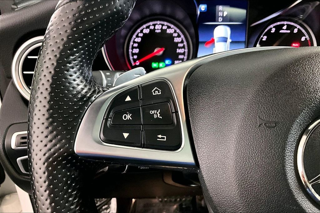 Used 2019 Mercedes-Benz GLC 300 w/ AMG Line image 18