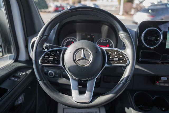 Used 2024 Mercedes-Benz Sprinter 2500 image 28