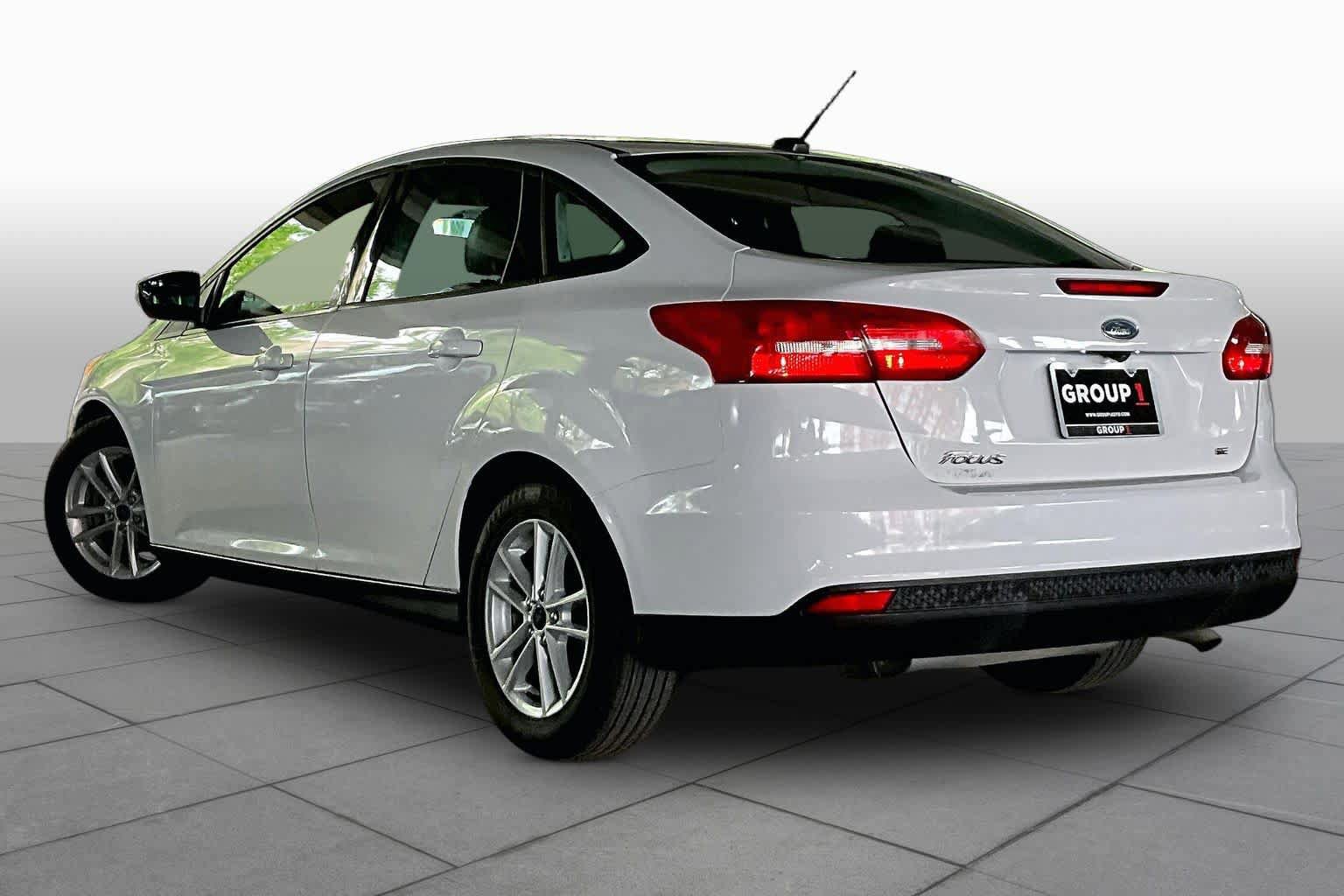 Used 2017 Ford Focus SE FWD image 11