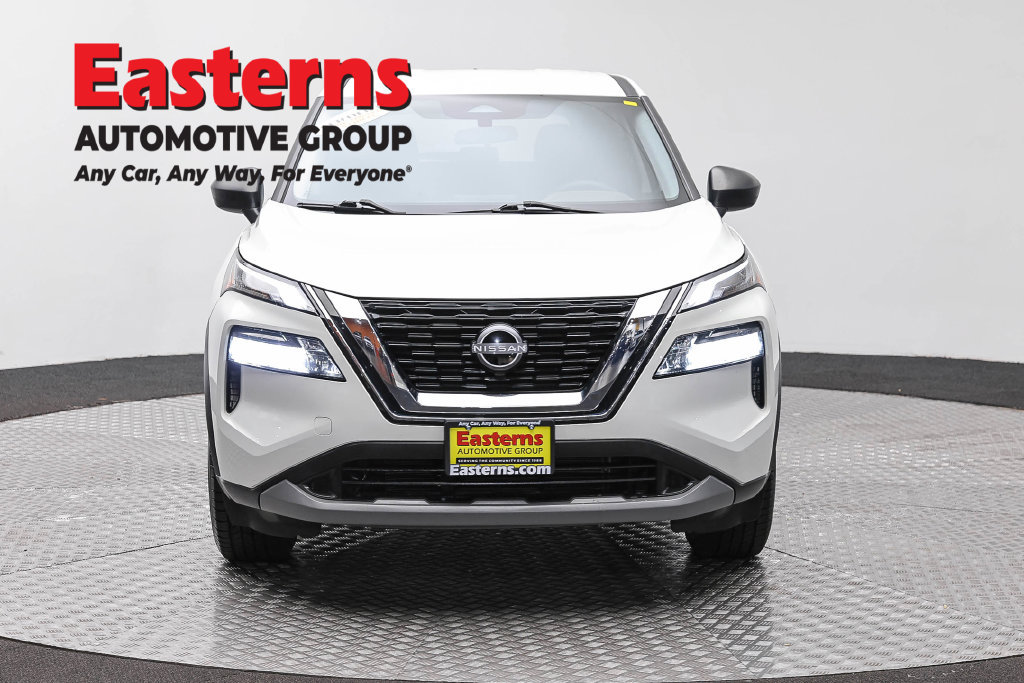 Used 2023 Nissan Rogue S AWD/4WD image 4