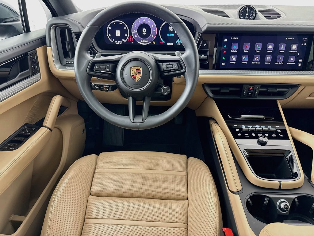 Used 2025 Porsche Cayenne Coupe AWD/4WD image 25
