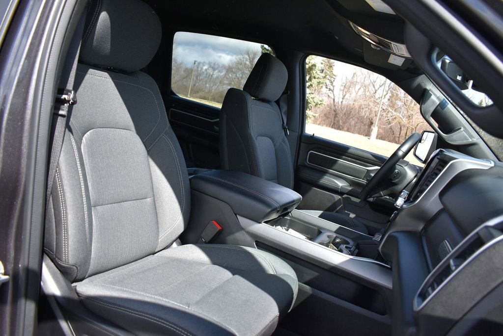 Used 2023 RAM 1500 Big Horn image 31