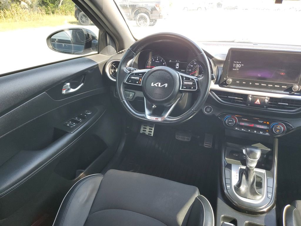 Used 2023 Kia Forte GT-Line w/ GT-Line Technology Package image 15