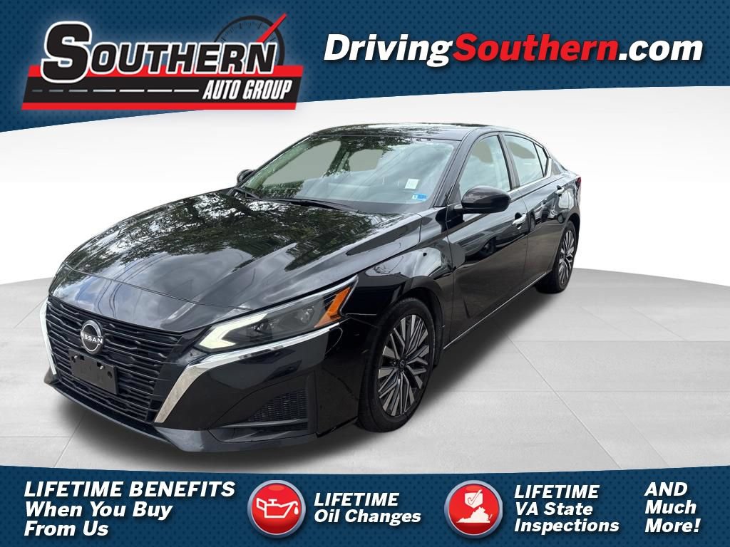 Used 2024 Nissan Altima 2.5 SV w/ SV Premium Package FWD image 1