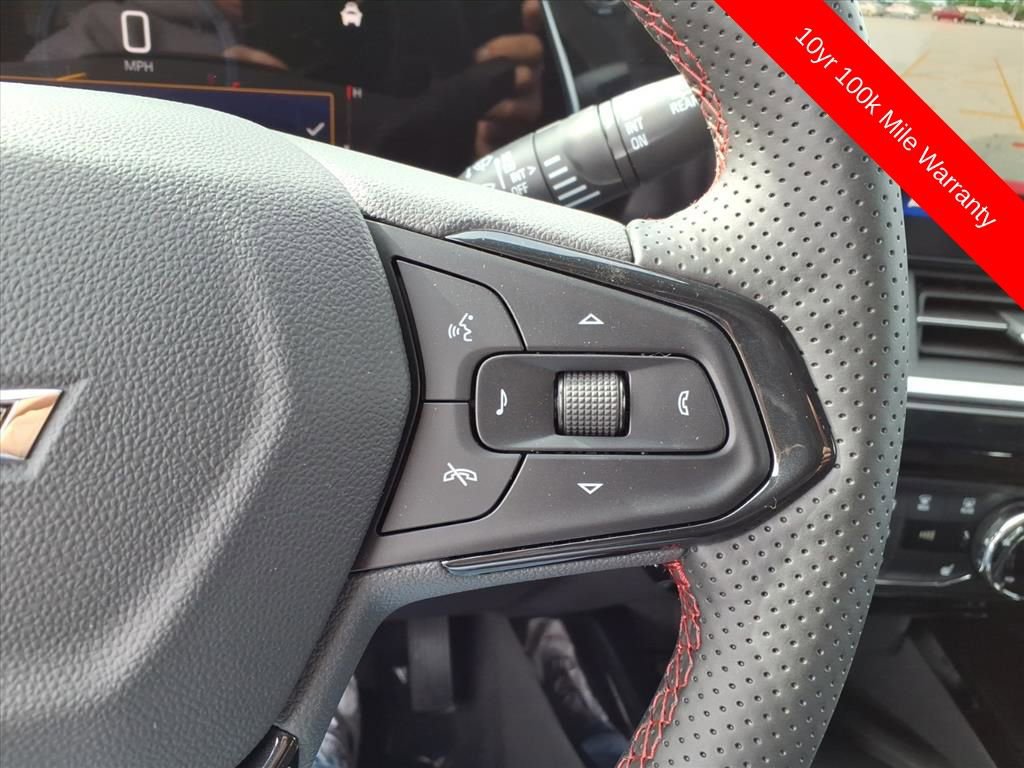 New 2026 Chevrolet Trax RS w/ Sunroof Package image 24