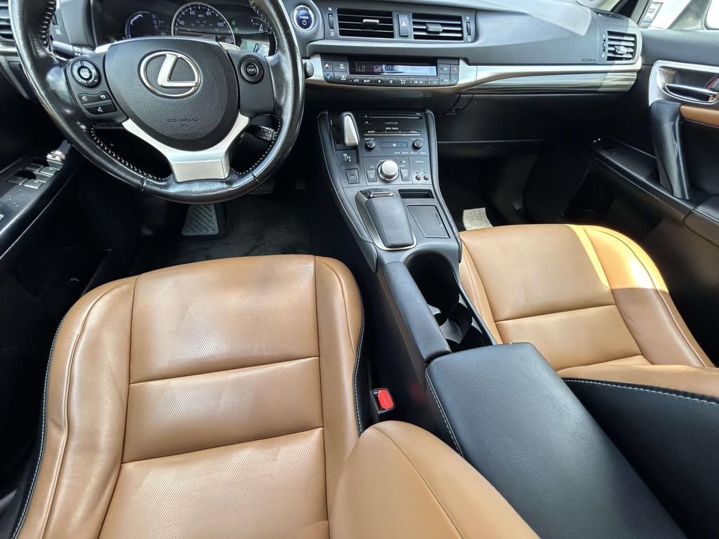 Used 2016 Lexus CT 200h w/ Navigation Package FWD image 20